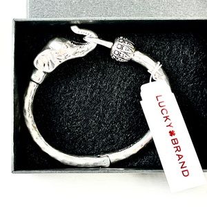 Lucky Brand Silver tone Elephant 🐘 Bracelet